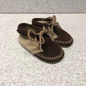 Vintage Baby Infant Toddler Moccasins Suede 1970s